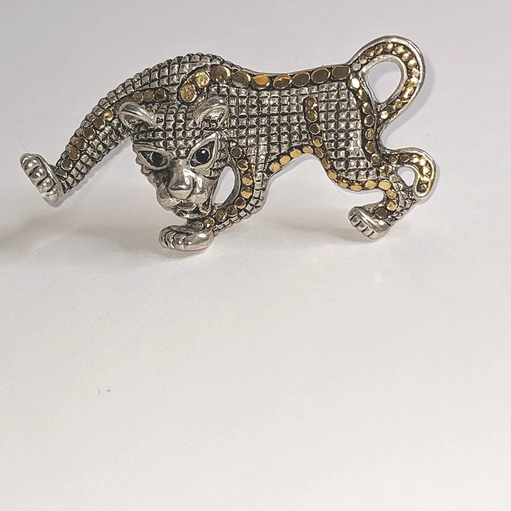 Vintage Gold/Silver‎ Tone Crouching Cougar Leopard Brooch w/ Rhinestone Eyes